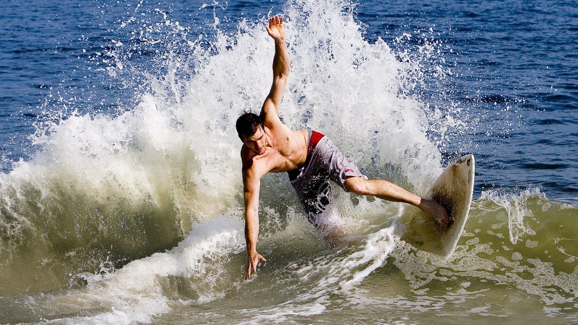 德甲强势反弹：逆境中绽放无限激情！，德甲经典比赛