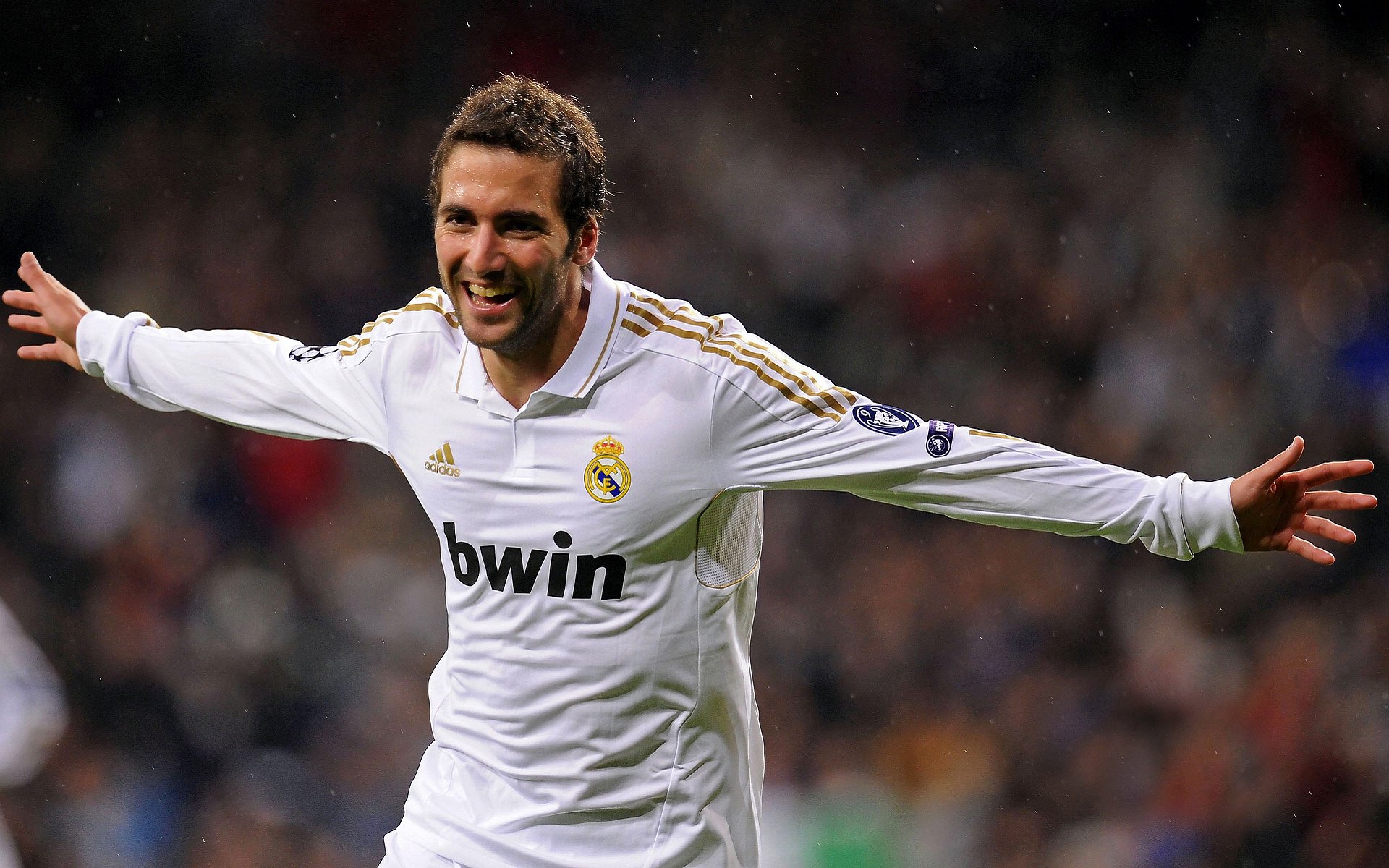 意甲团队协作：默契配合成就精彩战役，意甲小组