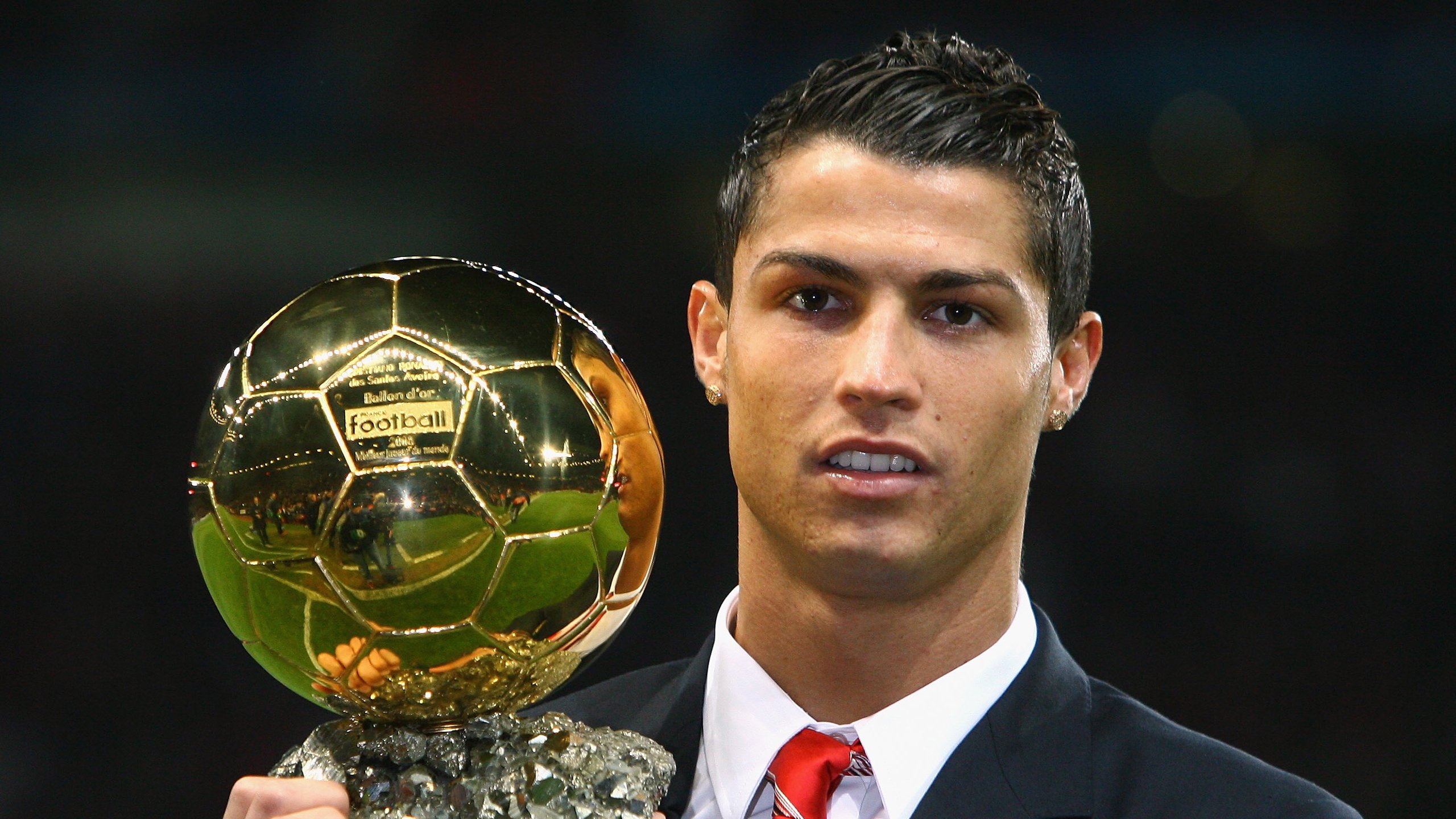 英超冲刺热潮：悬念、激情一触即发！，zaker 英超